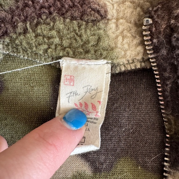 7th Ray Camo Fleece Pullover – Size Medium - Picture 3 of 6